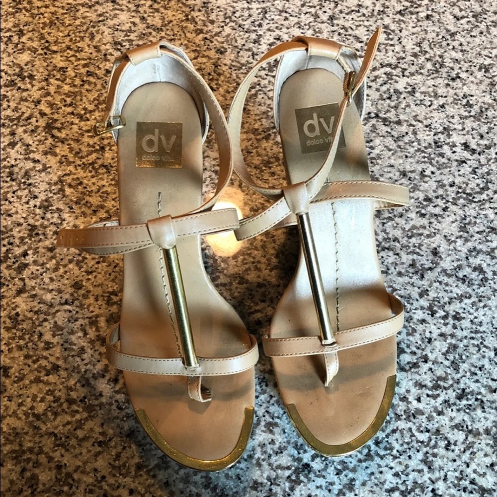Dolce vita wedges
